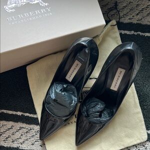Burberry Black London Essential Pumps